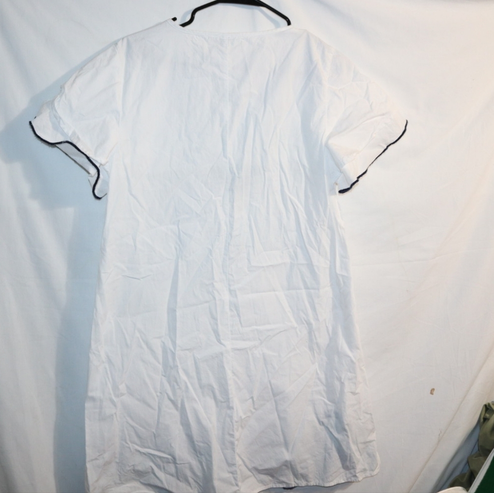 Crown and IVY White Blue Embroidered Collar Tunic Size Medium - Picture 7 of 10